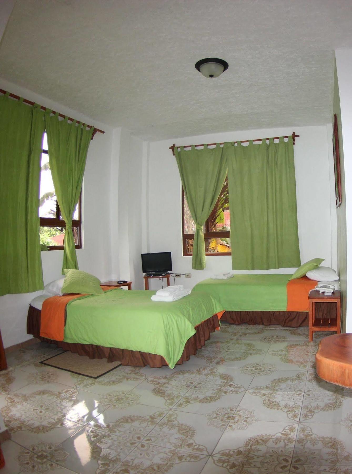 Hotel Twin Galapagos Puerto Ayora  Εξωτερικό φωτογραφία