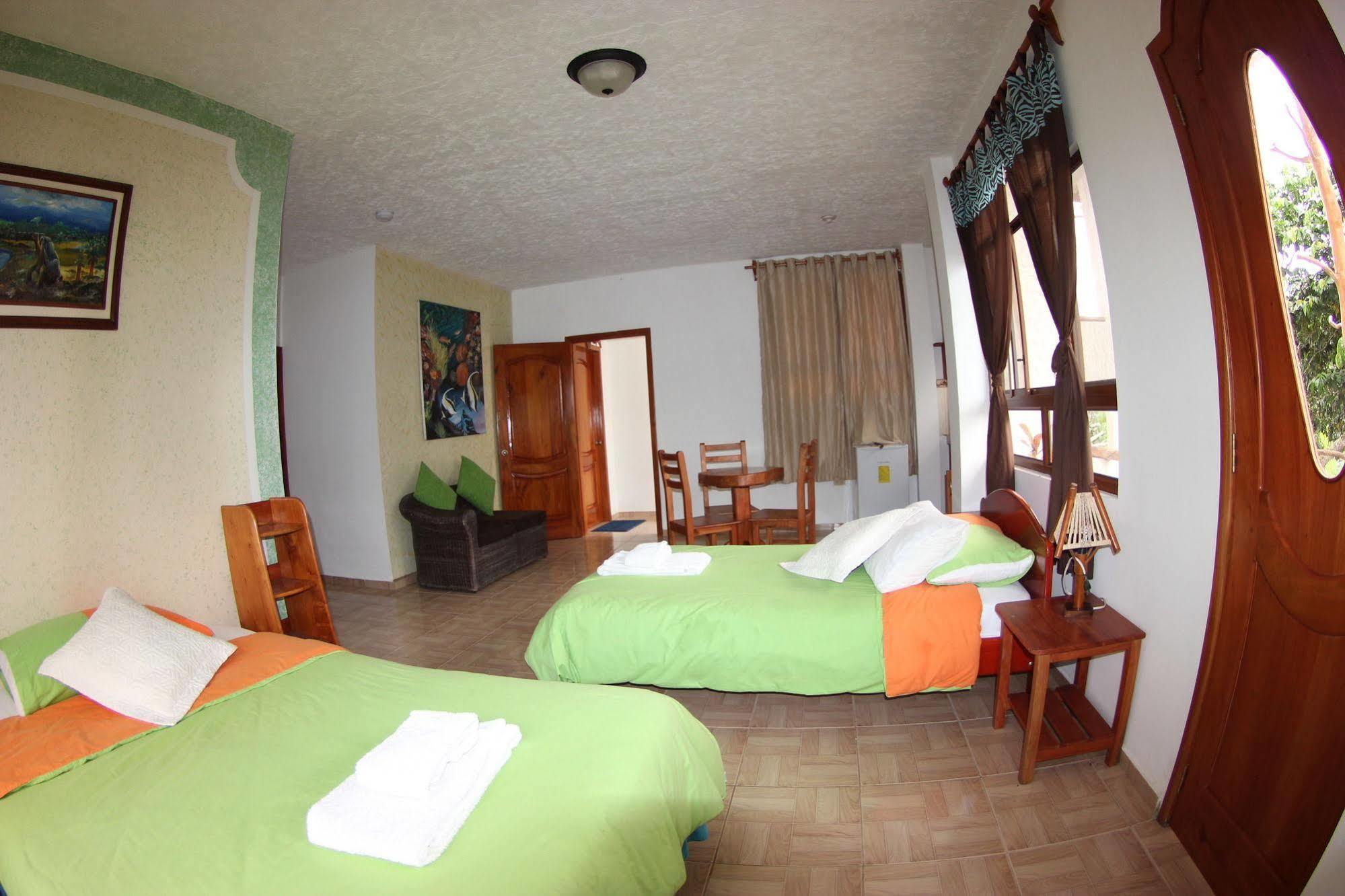 Hotel Twin Galapagos Puerto Ayora  Εξωτερικό φωτογραφία